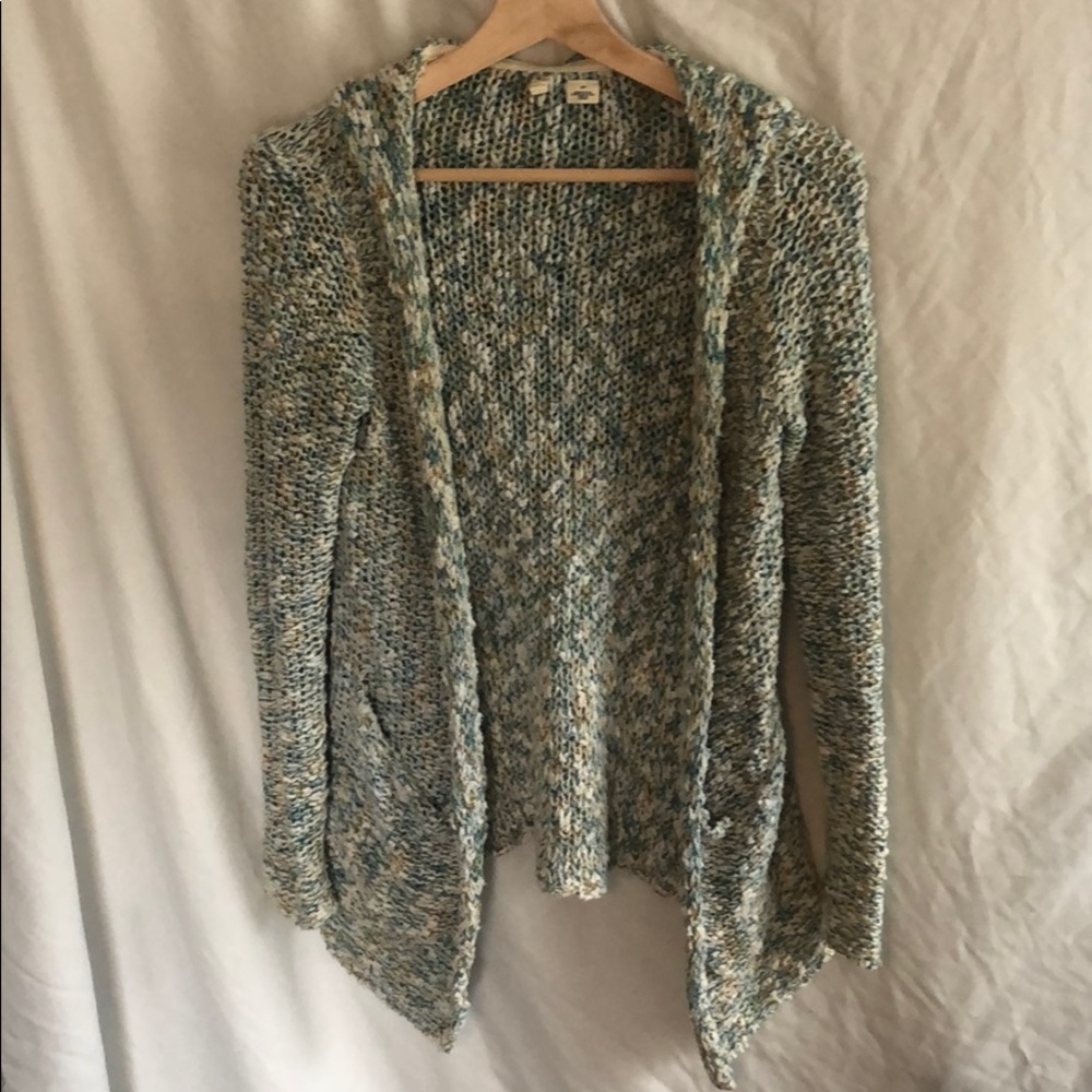 Anthropologie hooded sweater with pockets!